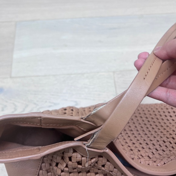 Tory Burch Tan-Colored Large Tote Bag - Picture 4 of 7